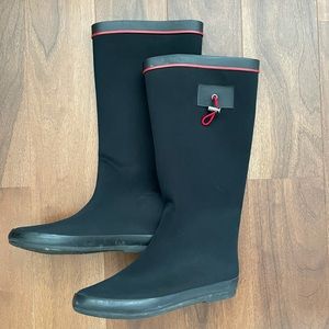 Bucco tall rain boots. Black with red detailing